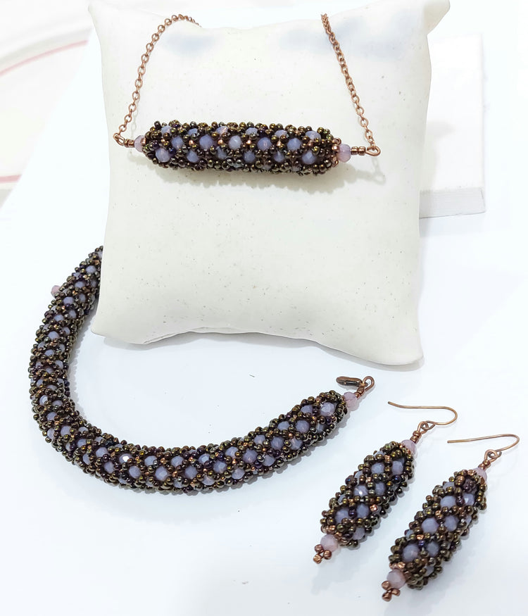 Jewelry Making Workshop by Shanika (22/08/2025, 5:00 PM โ 8:00 PM)