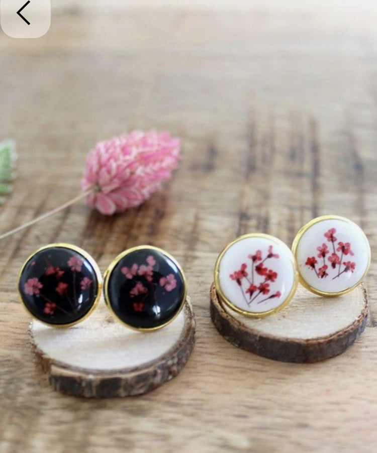 Jewellery Making Workshop with UV Resin by Rida (31/01/2026, 3:00 PM – 5:00 PM)