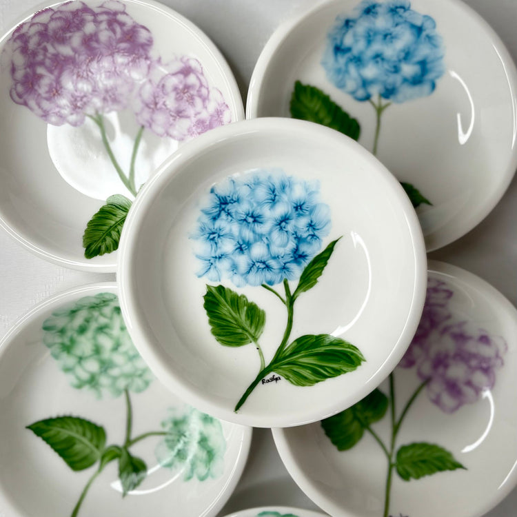 Floral Porcelain Painting – Hydrangea Edition by Rasha (20/08/2025, 5:00PM – 8:00PM)